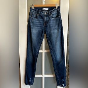 KanCan mid rise skinny ankle jeans, size 26